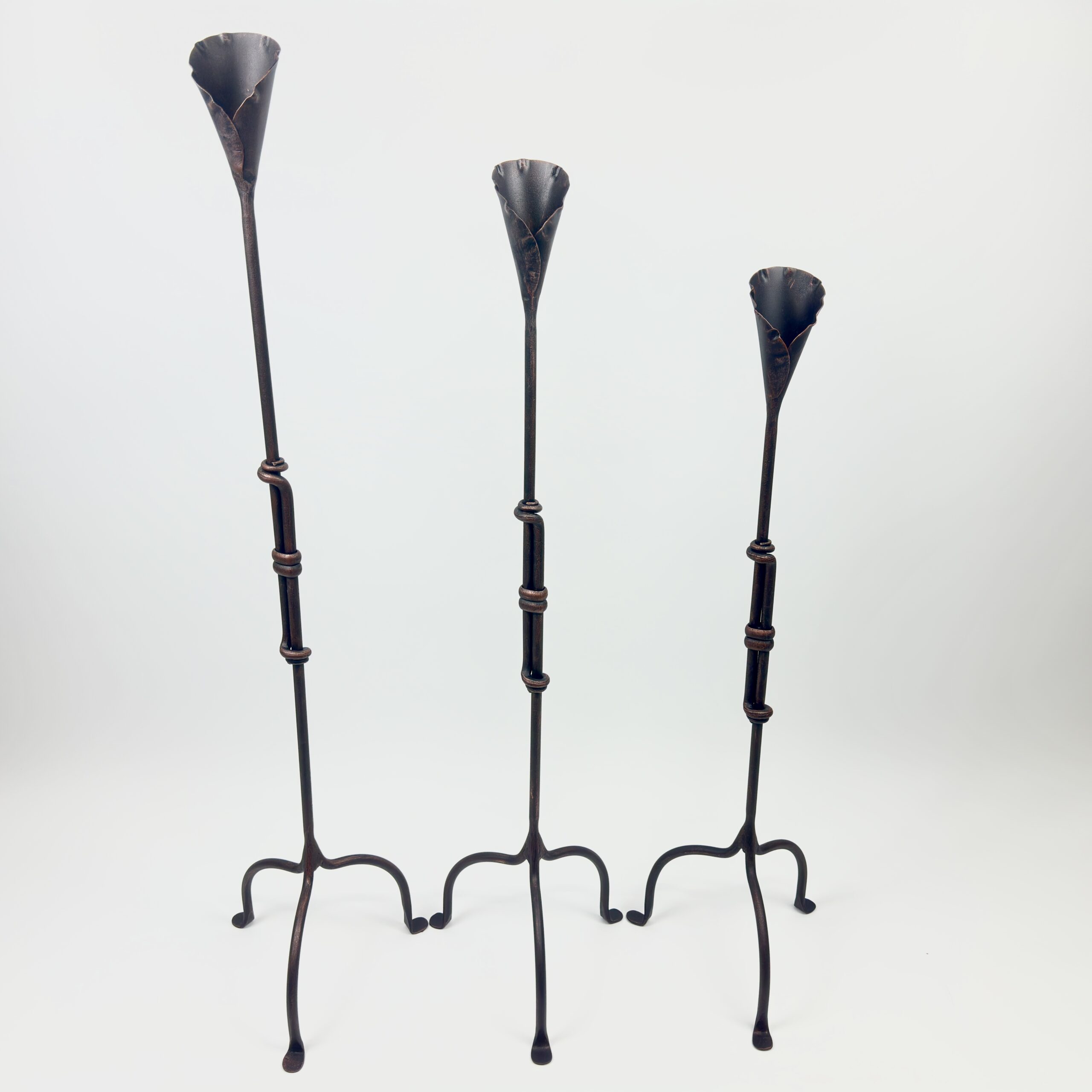 1091 B 28x107-97-87 Hand Forged Iron Candelabra Set of 3 (87-107cm) Antique Copper Finish Sculptural Calla Lily Floor Set - Image 1