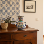 Handmade Ceramic "Kandil" Vase (20cm) - Traditional Mosque Lamp Shape with Red Tulips - Handled Iznik Decor - Image 3