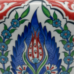 Handmade Ceramic Faceted Vase (30cm) - Classic Iznik Cypress & Tulip Pattern - Geometric Art Decor - Image 3